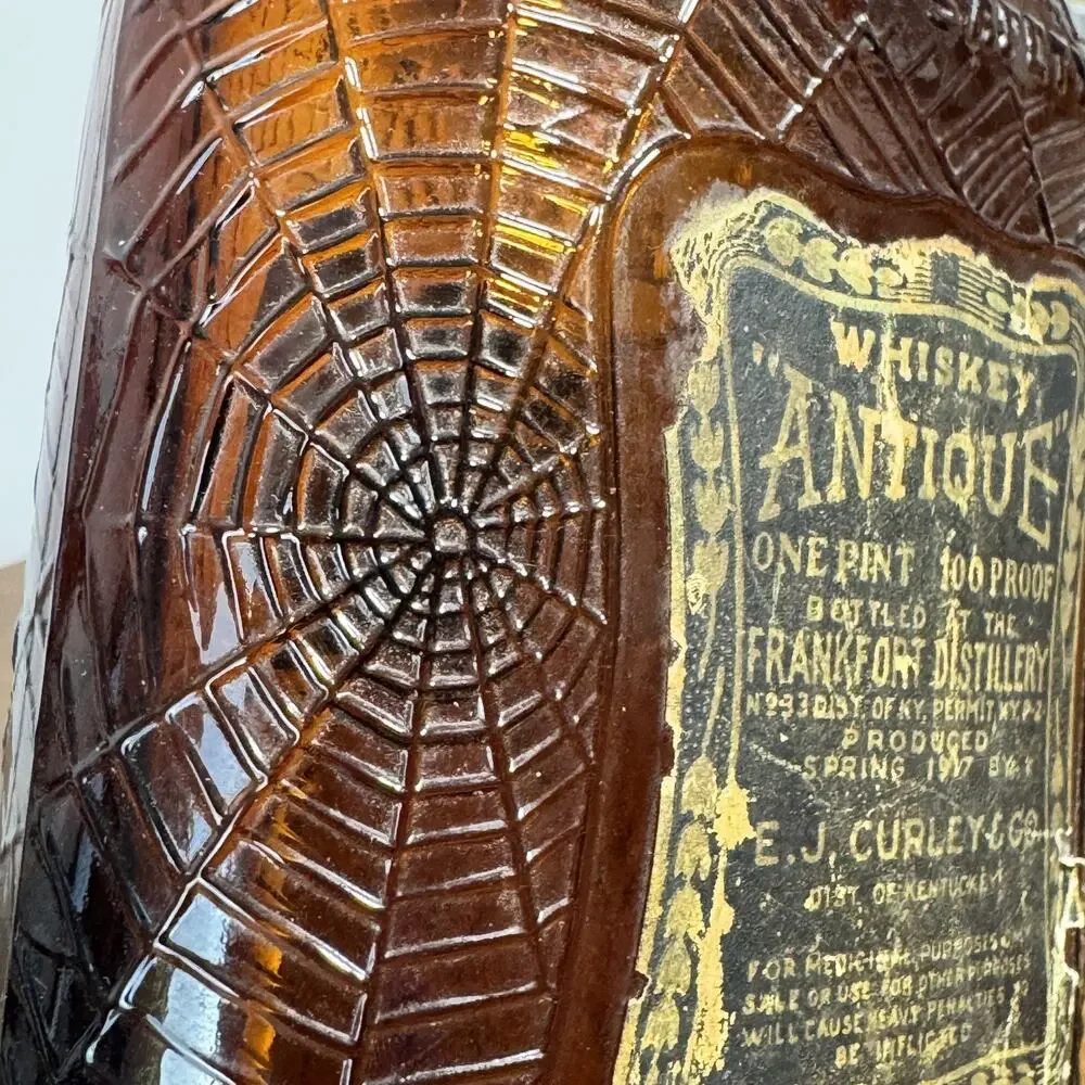Vintage 1917 Whiskey Antique Frankfort Distillery Spiderweb Amber Bottle Cork